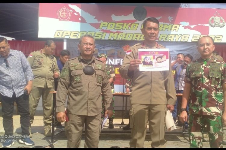 Foto//Suasana Press Release Babuk DPO Teroris Pak Guru,di Poskotis Tokorondo,Jumat (30/9)
