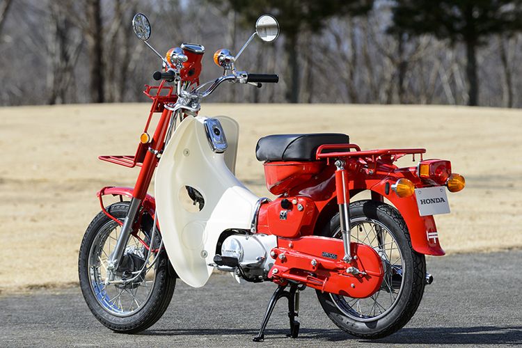 5 Motor Bebek Honda yang Dibuat Khusus Pak Pos dan Loper Koran