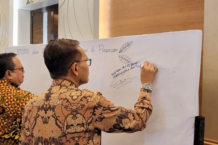 Lokakarya Pengelolaan DAS Terpadu di WIlayah Kabupaten Pasuruan Melalui Investasi Bersama Sumber Daya Air di Jakarta yang diselenggarakan oleh Forum Koordinasi Pengelolaan DAS Kabupaten Pasuruan (FDP)