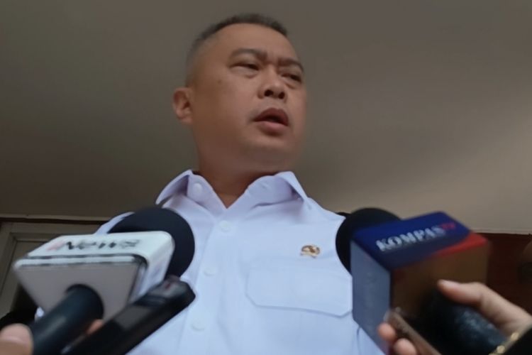 Menhub Berharap Angin Konsisten ke Barat Daya agar Abu Vulkanik Jauhi Bandara