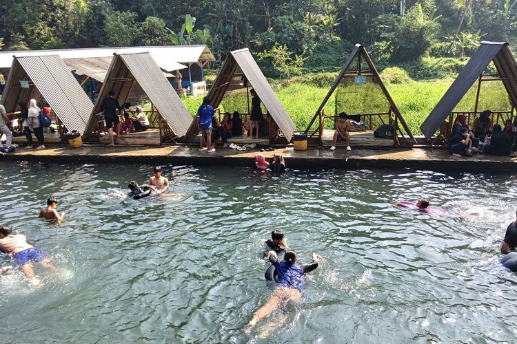 Mata Air Cimutan di Subang, Suguhkan Air Alami yang Jernih dan Segar