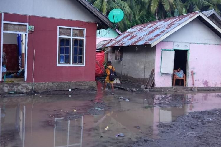 Dua Desa di Biluhu dan Bilato Terisolasi akibat Terjangan Banjir Longsor Gorontalo
