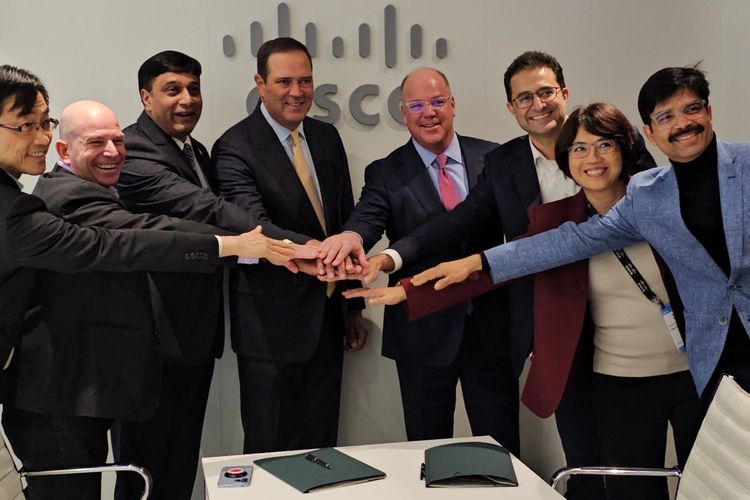 Indonesia's Indosat Ooredoo Hutchison (IOH) and CISCO sign a Memorandum of Understanding (MoU) to transform IOH's network with Routed Optical Networking (RON) during the 2023 Mobile World Congress (MWC) in Barcelona, Spain on Monday, February 27, 2023. 