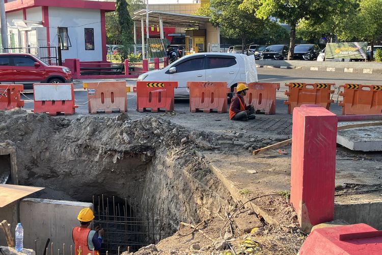 Pasutri Lansia Bukan yang Pertama, Saksi Ungkap Sudah 3 Kali Kecelakaan di Proyek Gorong-Gorong Surabaya