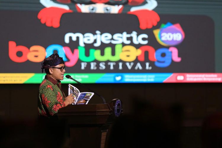 Bupati Banyuwangi Abdullah Azwar Anas saat meluncurkan Banyuwangi Festival 2019 di Jakarta Selasa (29/1/2019).