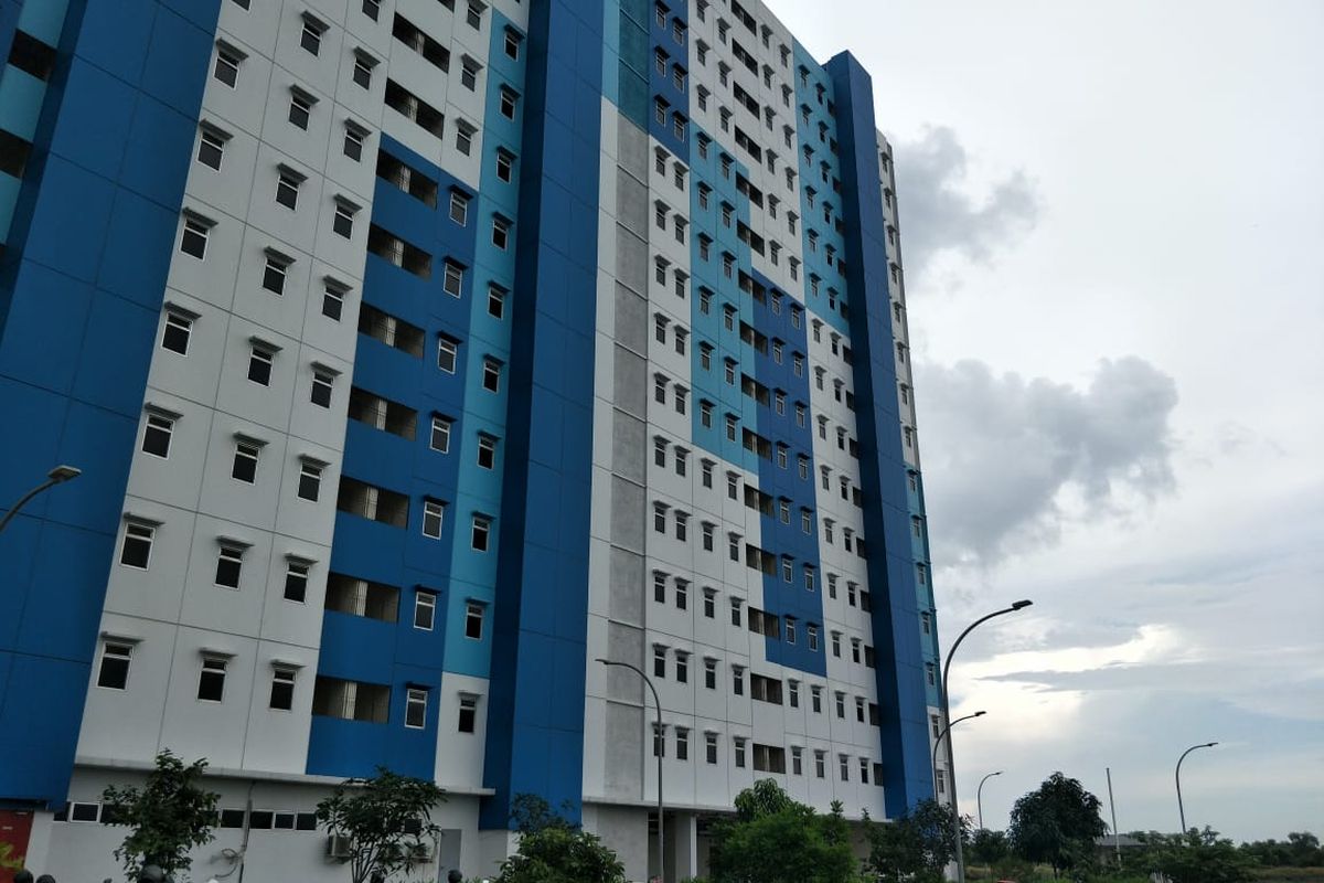 Rusun Nagrak, Marunda, Cilincing, Jakarta Utara yang direncanakan menjadi tempat isolasi pasien Covid-19 diabadikan pada Kamis (17/6/2021).