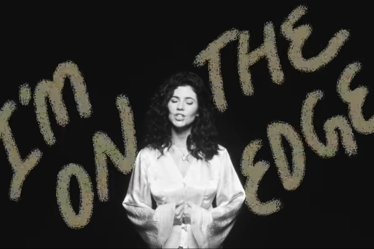 Marina and the diamonds the state of dreaming. Happy life. Marina and the diamonds froot. Happy marina. Happy marina.