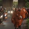 Peringati Waisak di Candi Borobudur, Puluhan Biksu yang Berjalan Kaki dari Thailand Tiba di Kota Bekasi