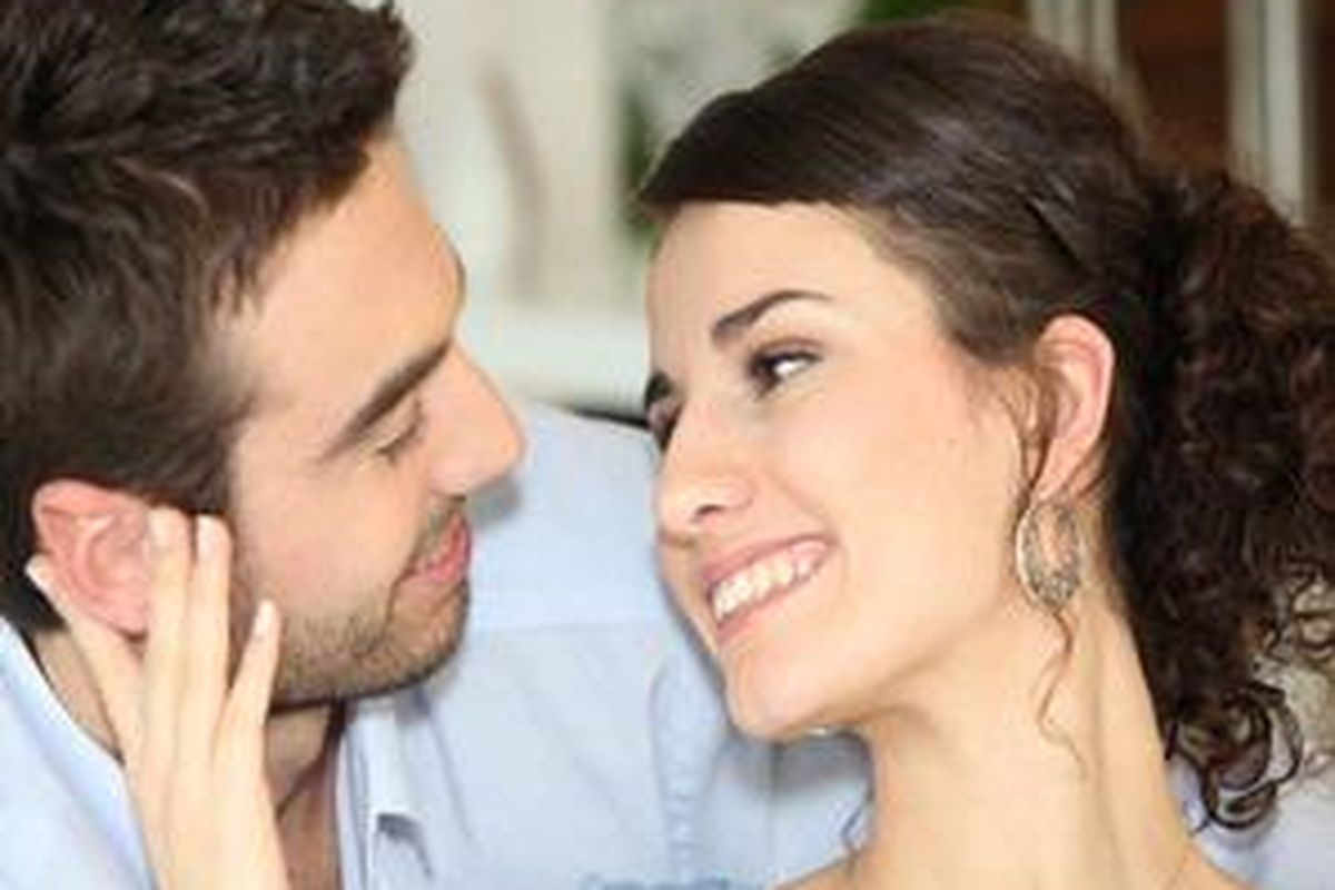 Tahu bagaimana menempatkan diri di setiap keadaan bersama pasangan bisa mengukuhkan sebuah hubungan. 