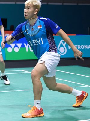 Pasangan ganda putra Indonesia Marcus Fernaldi Gideon/Kevin Sanjaya Sukamulyo, saat beraksi pada Malaysia Open 2023. Langkah Marcus/Kevin terhenti pada babak 16 besar Malaysia Open 2023. Terkini, Marcus/Kevin kembali berjuang dalam ajang India Open 2023. Dalam artikel ini, terdapat jadwal siaran langsung India Open 2023.