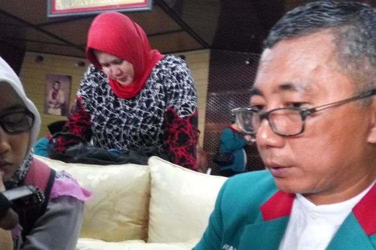 Sekretaris Jenderal Partai Islam Damai dan Aman (Idaman) Ramdansyah ditemui awak media di sela acara Rakernas Partai Idaman yang digelar di kompleks studio Soneta Record Indonesia, Jalan Tole Iskandar, Depok, Jawa Barat, Minggu (8/1/2017).