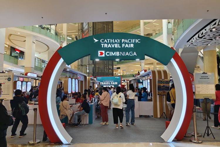 Cathay Pacific Travel Fair 2024 di Gandaria City, Jakarta, Kamis (29/2/2024). 