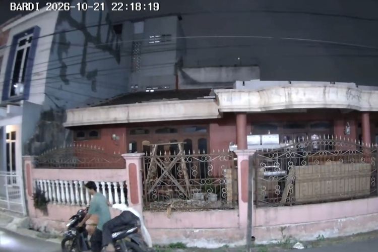 CCTV Rekam Dugaan Peredaran Sabu di Jatisampurna Bekasi, Polisi Tangkap Pemuda 18 Tahun
