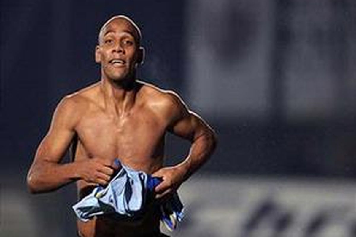 Bek Inter Milan, Maicon.