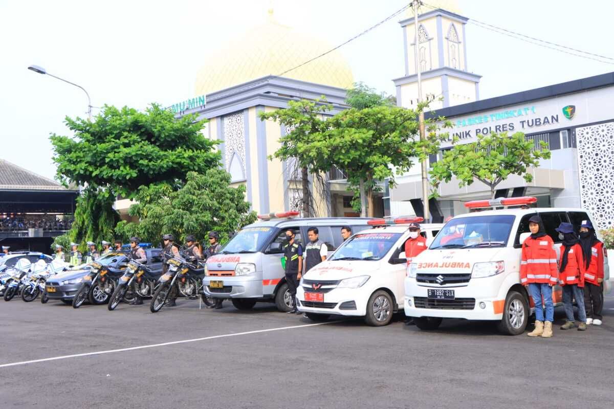 Polres Tuban melaksanakan Apel gelar pasukan kesiapan pelaksanaan Operasi Ketupat Semeru 20123 untuk pengamanan arus mudik dan libur Hari Raya Idul Fitri 1444 H