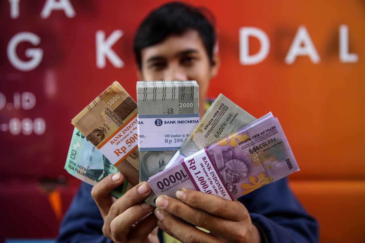 Layanan penukaran uang pecahan baru dibuka selama Ramadhan untuk memenuhi kebutuhan Lebaran.