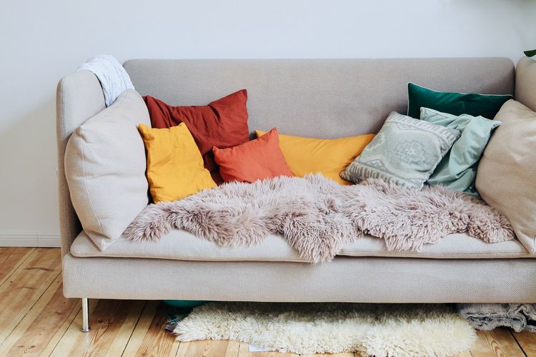 Ilustrasi bantal sofa. 