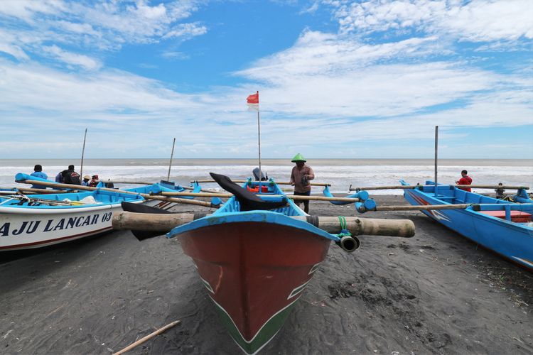 Ilustrasi Pantai Depok, Bantul, salah satu pantai terkenal di Yogyakarta.