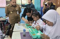 Ketika Gibran Bujuk Anak yang Tidak Suka Sayur pada Uji Coba Program Makan Bergizi Gratis