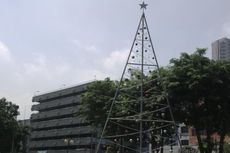 Ada Pohon Natal 