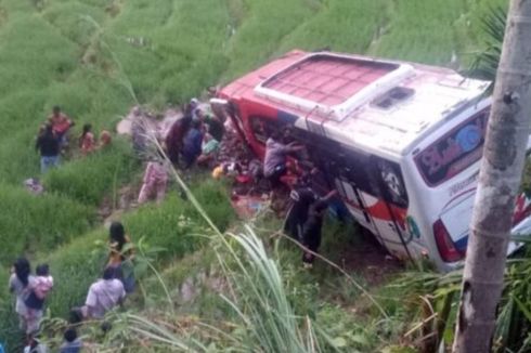 Rem Blong, Bus yang Masuk Jurang di Pasaman Bawa Rombongan Kondangan