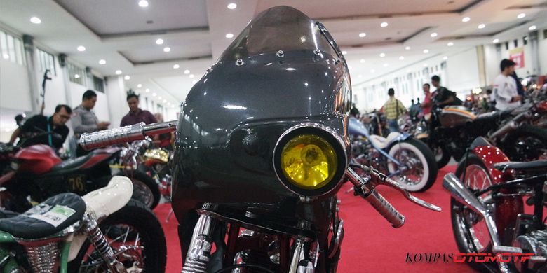 Ragam lampu depan motor di Kustomfest 2017.