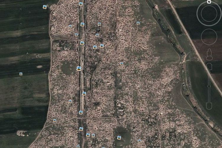 Tanah penuh lubang di Suriah