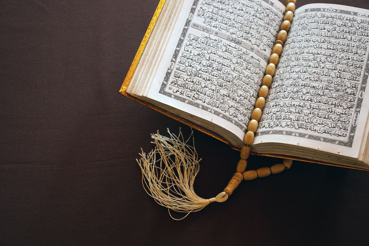 Ilustrasi Al Quran. Mengenal Hukum Bacaan Mad dalam Tajwid Al-Qur?an.