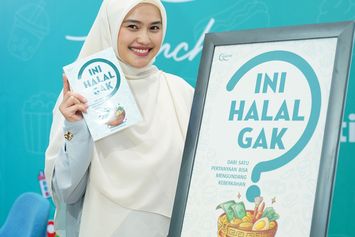 Influencer Dian Widayanti Bongkar Mitos Halal Lewat Buku “Ini Halal Gak?”