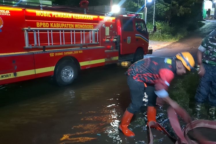 Hujan Sebabkan Banjir dan Longsor di Wonosobo