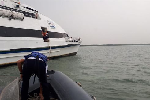 Kapal Singapura Berisi WNA dari Berbagai Negara Kandas di Perairan Lobam Bintan