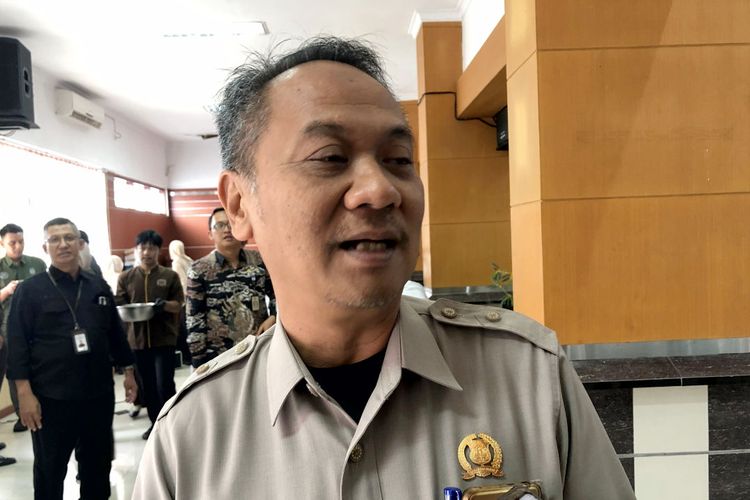 Ketua DPRD Kota Blitar Syahrul Alim saat ditemui di kompleks rumah dinas Wali Kota Blitar, Rabu (12/11/2025)