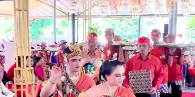 Uniknya Tradisi Piring Terbang, Penyajian Makanan di Pernikahan Warga Klaten dan Solo