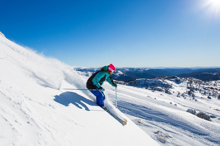 Perisher Mountain merupakan salah satu destinasi wisata saat musim dingin di Australia.