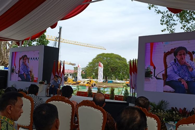 Megawati Soekarnoputri saat memberikan pengarahan dalam kunjungan ke Kawasan Ekonomi Khusus (KEK) Sanur, Denpasar, Bali, Senin (16/1/2023). Kompas.com/ Yohanes Valdi Seriang Ginta