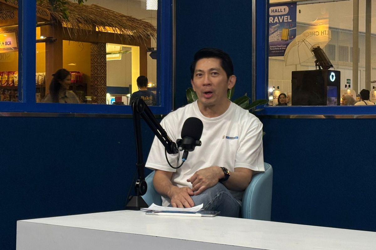 EVP Contact Center & Digital Service BCA, Adrianus Wagimin