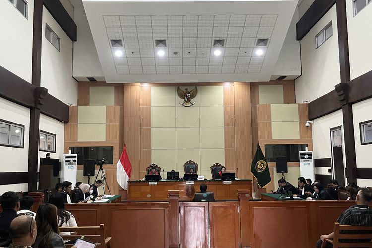 Jaksa Minta Hakim Tolak Eksepsi Roy Suryo, Dakwaan Kasus Ijazah Jokowi Disusun Lengkap