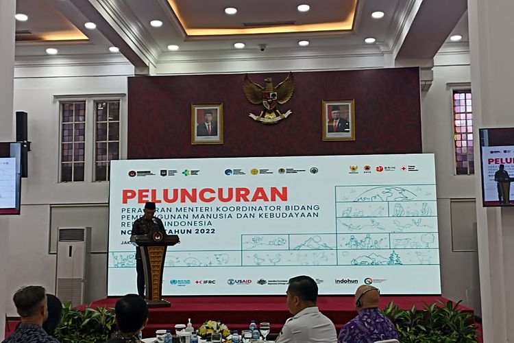 Menteri Koordinator Bidang Pembangunan Manusia dan Kebudayaan (Menko PMK) Muhadjir Effendy dalam acara peluncuran Permenko Nomor 7 Tahun 2022 tentang Pencegahan dan Pengendalian Zoonosis dan Penyakit Infeksius Baru di Kemenko PMK, Rabu (8/3/2023). 