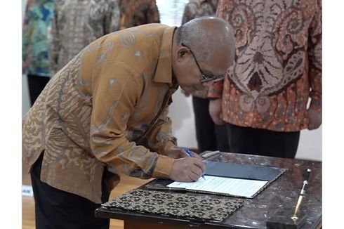 Lantik Mantan Wakil Ketua KPK Jadi Ketua Komwasjak, Sri Mulyani: Komitmen Memperkuat Sektor Perpajakan