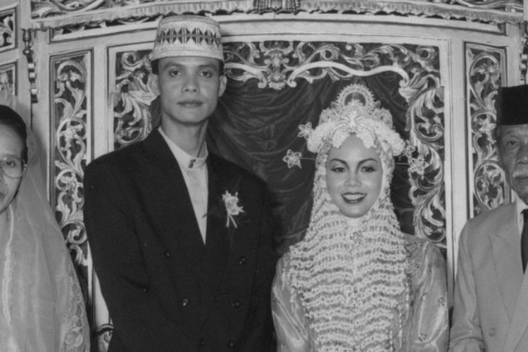 Momen pernikahan Ganjar Pranowo dan Siti Atikoh. (Dok pirbadi Ganjar Pranowo)