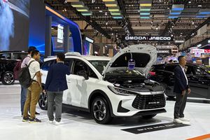 Kenapa Kredit Mobil Listrik Tak Dibedakan dengan Mobil Bensin?