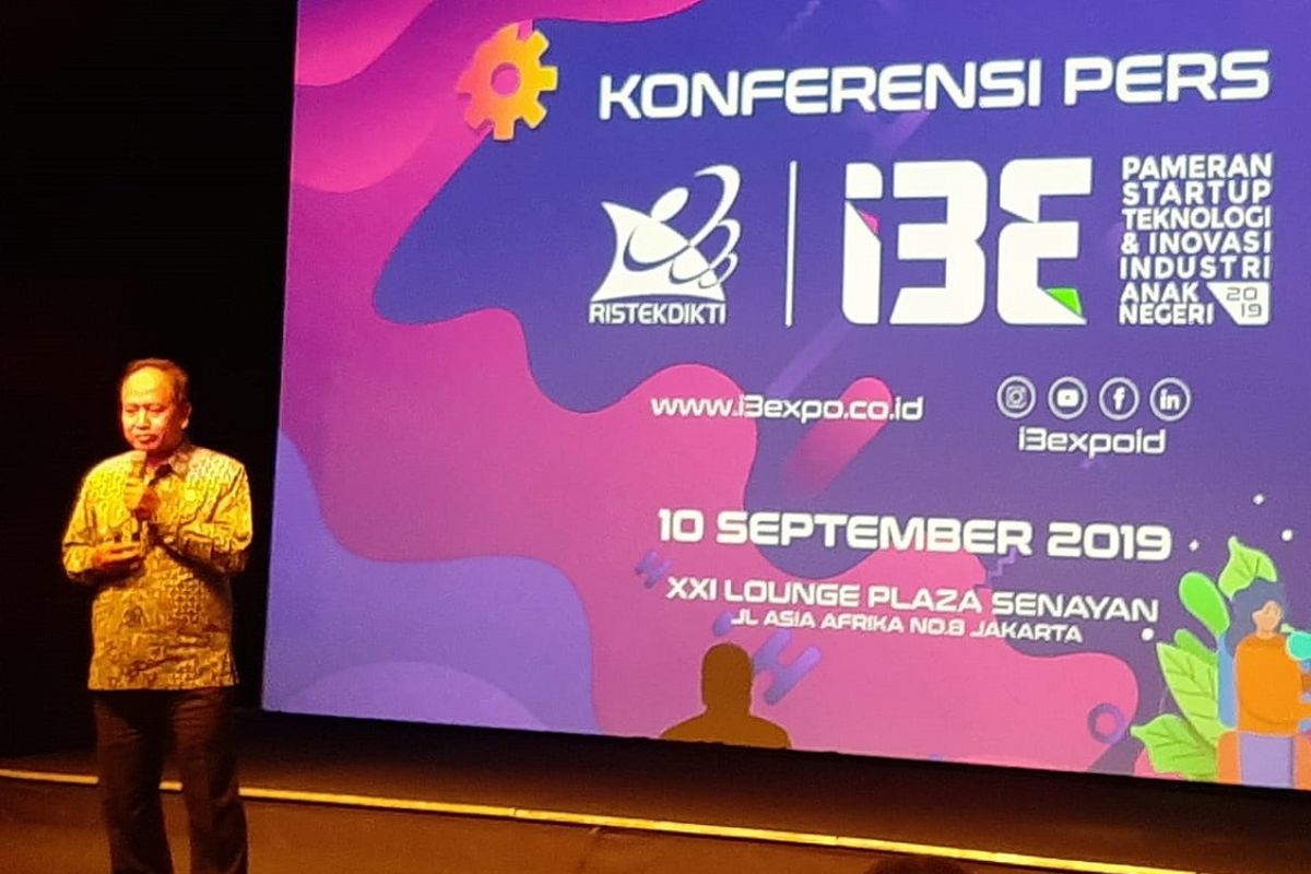 Menristekdikti Mohammad Nasir dalam konferensi pers I3E Pameran Startup Teknologi dan Inovasi Industri Anak Negeri 2019 di Jakarta, Selasa (10/9/2019).