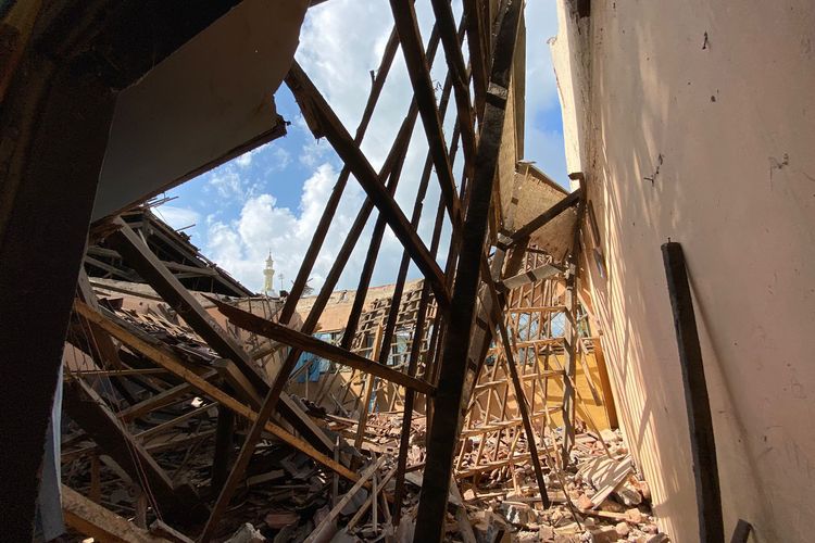 Kondisi Bangunan Sekolah di Lombok Tengah Ambruk, Kondisi Sudah Retak Sejak Gempa