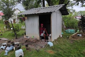 19 Tahun Mengasingkan Diri di Pemakaman, Suwardi: Tenang, Tidak Kemrungsung