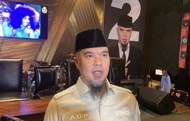 Musisi Ahmad Dhani saat berada di Surabaya, Sabtu (23/12/2023).