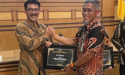 Kalahkan 35 Kabupaten/Kota, Pemkot Semarang Raih Penghargaan Jaminan Sosial Ketenagakerjaan di Jateng