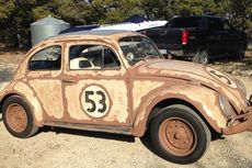 VW Kodok ”Herbie” Karatan Laku Ratusan Juta Rupiah