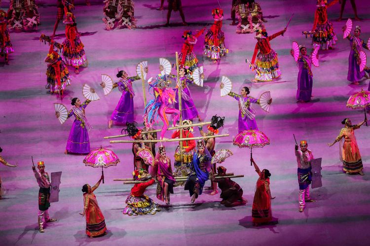 Suasana pembukaan SEA Games 2019 di Philippine Arena, Bulacan, Filipina, Sabtu (30/11/2019). Pesta olahraga terbesar se-Asia Tenggara tersebut resmi dibuka dan akan berlangsung hingga 11 Desember 2019.