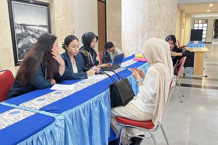 Pendataan mahasiswa UB penyintas bencana banjir Sumatera.