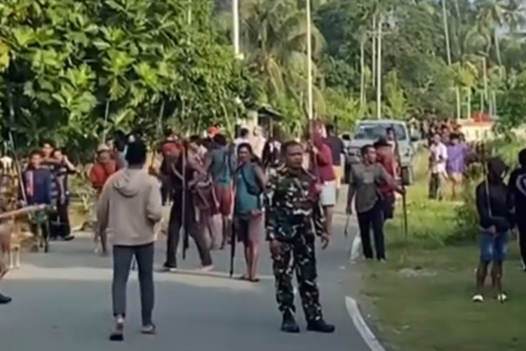 Warga Dua Desa di Halmahera Tengah Terlibat Bentrok, Rumah Dibakar dan Satu Orang Tewas